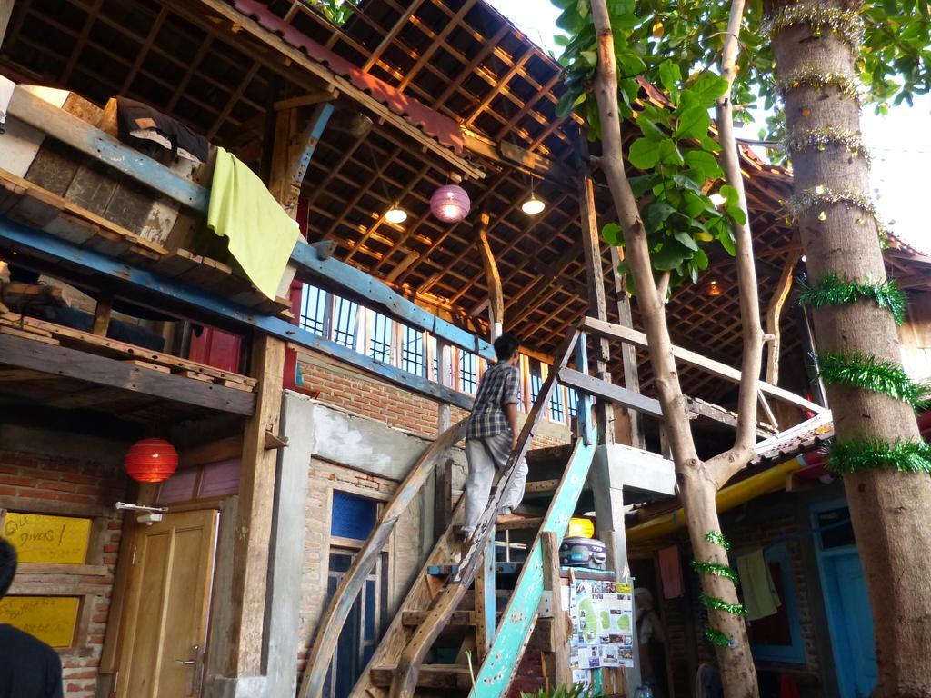 ギリ・トラワンガン Gili La Boheme Sisterホステル エクステリア 写真