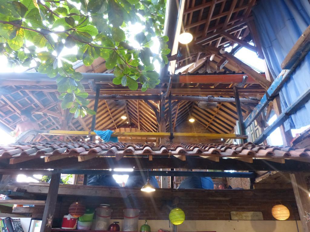 ギリ・トラワンガン Gili La Boheme Sisterホステル エクステリア 写真