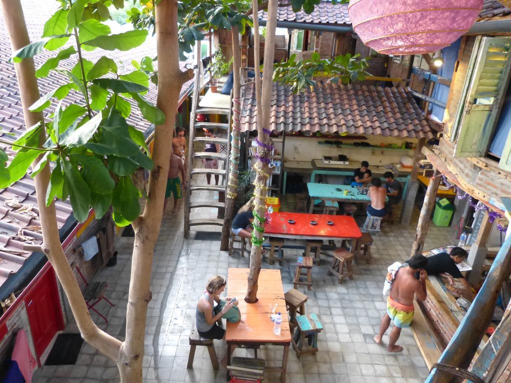 ギリ・トラワンガン Gili La Boheme Sisterホステル エクステリア 写真