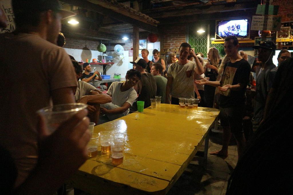ギリ・トラワンガン Gili La Boheme Sisterホステル エクステリア 写真