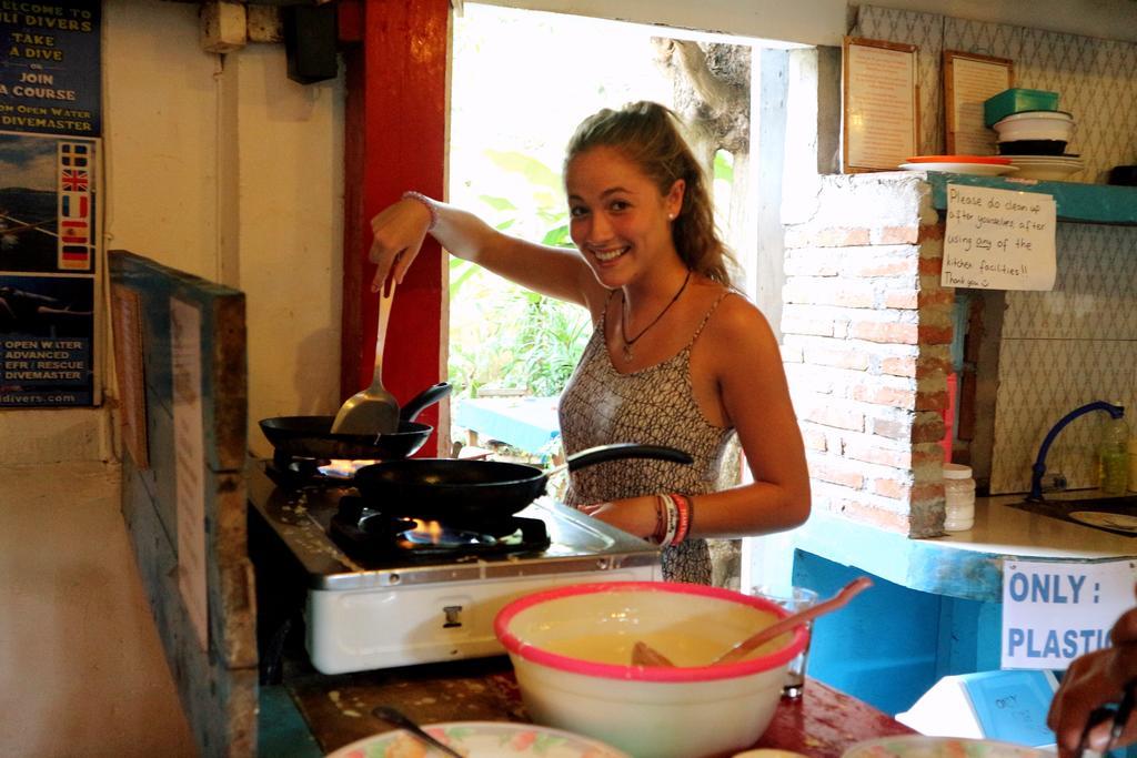 ギリ・トラワンガン Gili La Boheme Sisterホステル エクステリア 写真