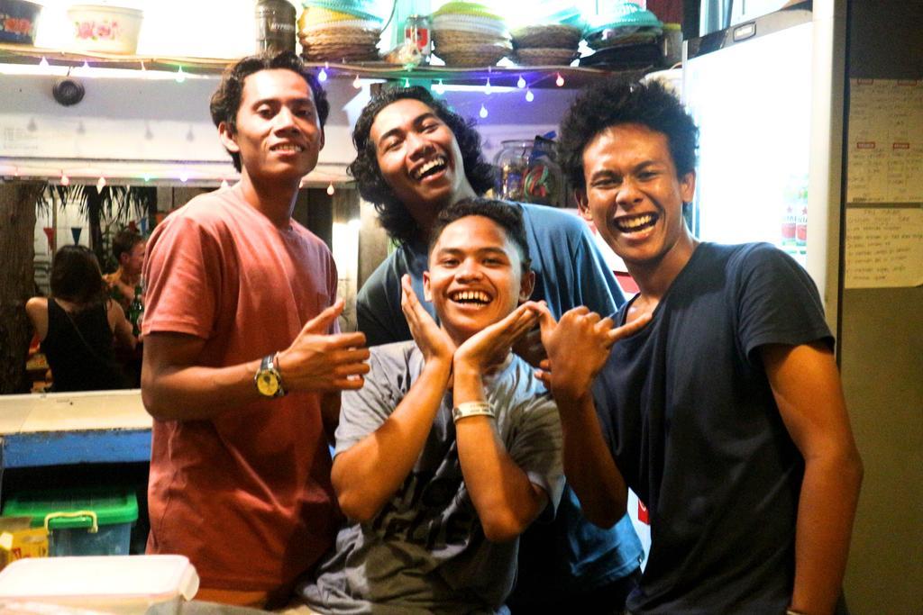 ギリ・トラワンガン Gili La Boheme Sisterホステル エクステリア 写真