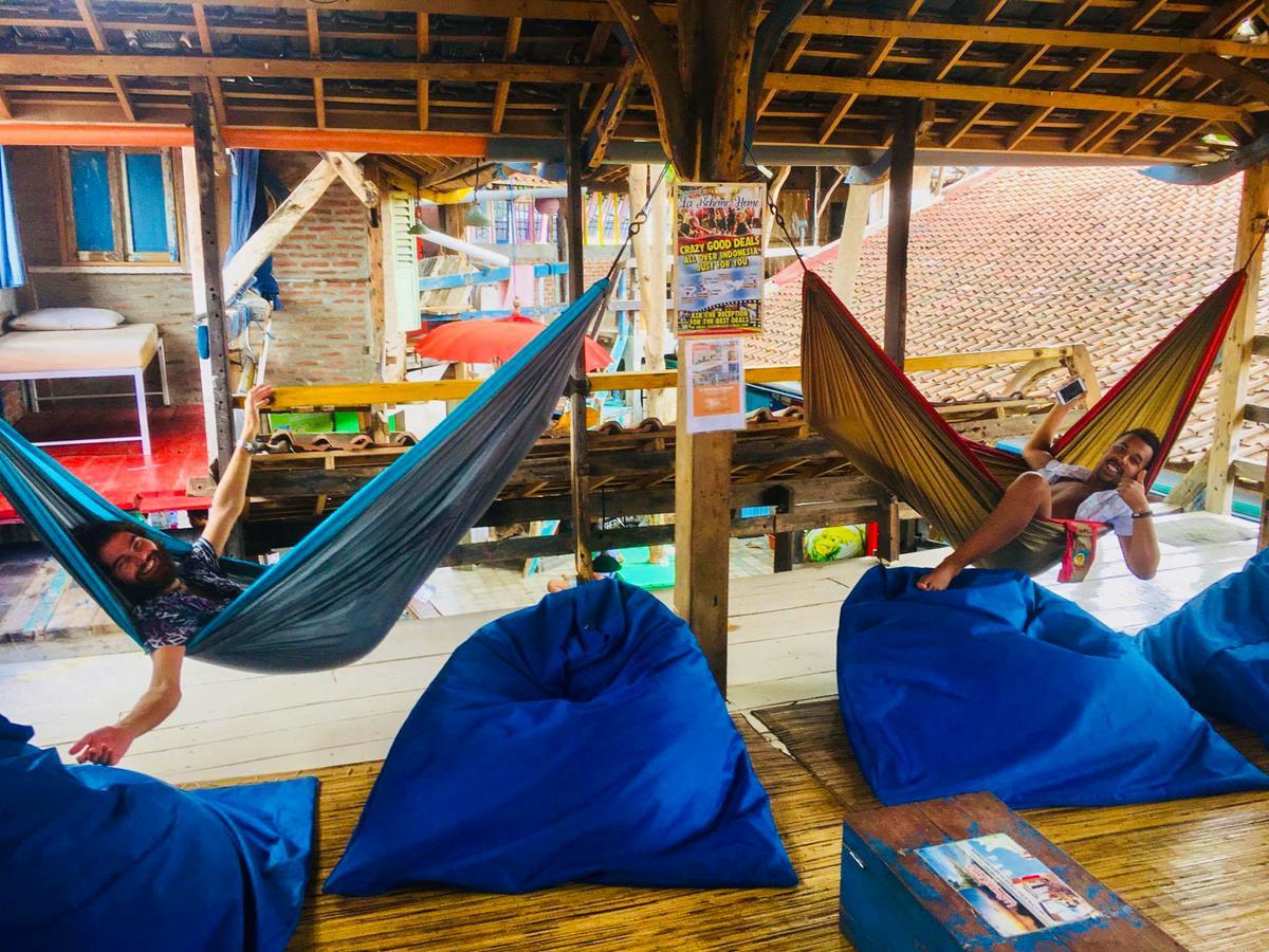 ギリ・トラワンガン Gili La Boheme Sisterホステル エクステリア 写真