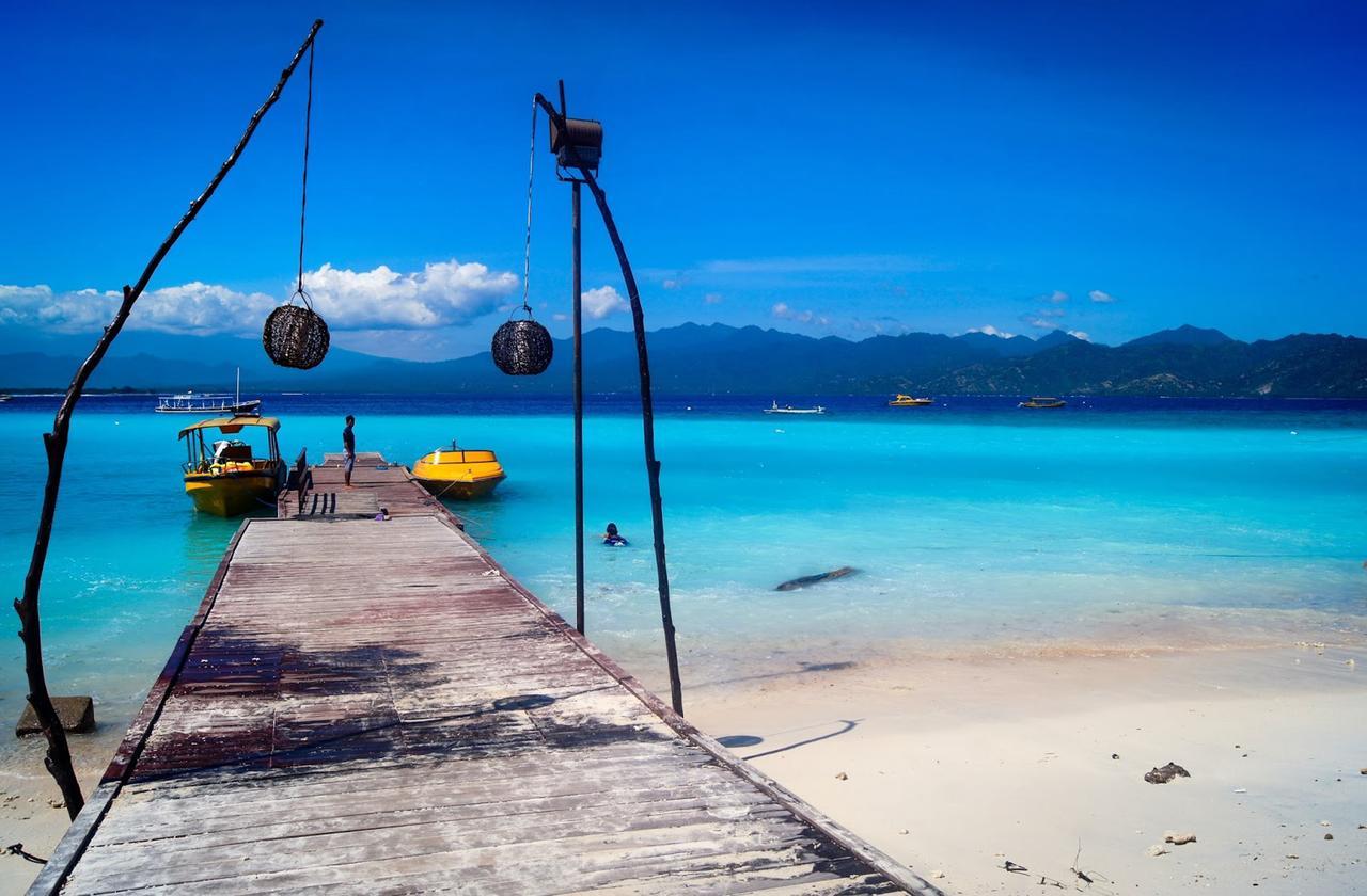 ギリ・トラワンガン Gili La Boheme Sisterホステル エクステリア 写真