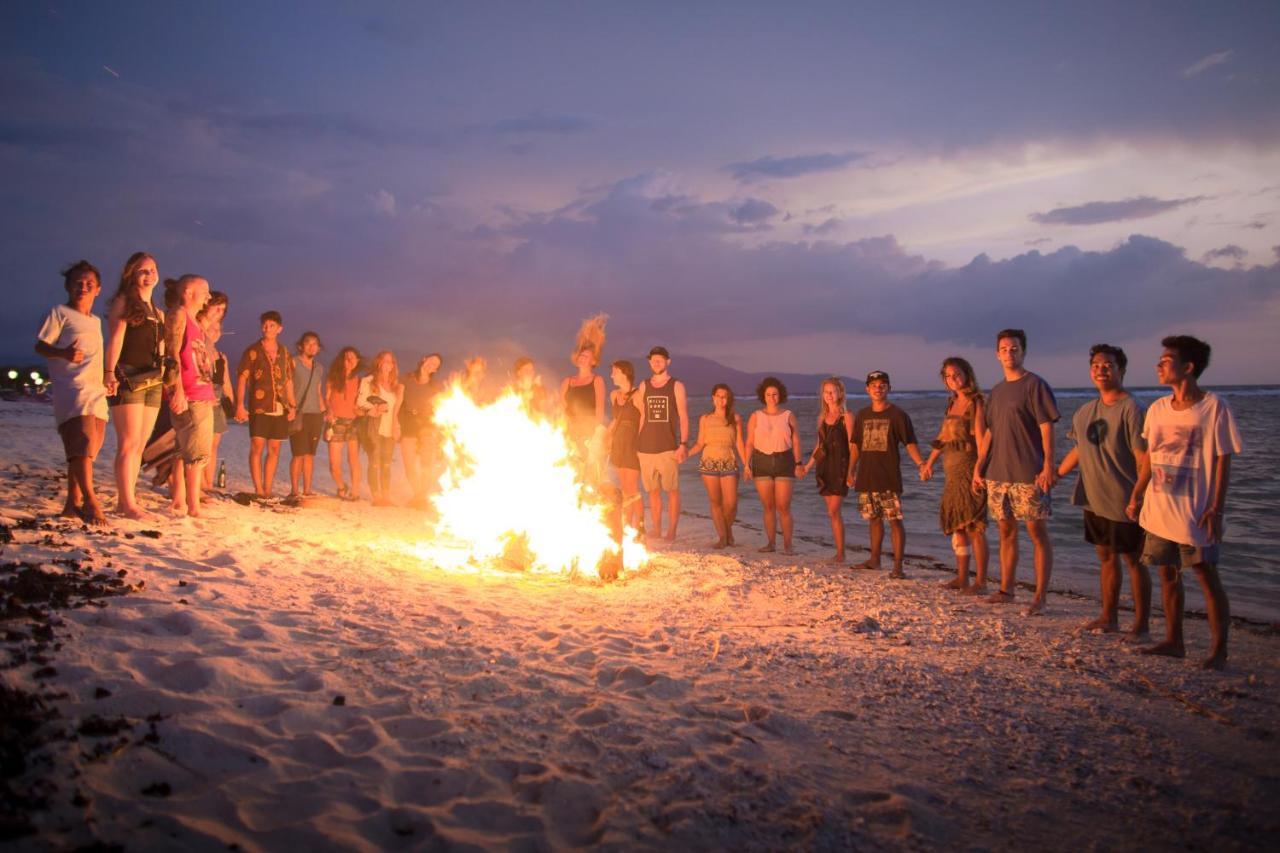 ギリ・トラワンガン Gili La Boheme Sisterホステル エクステリア 写真
